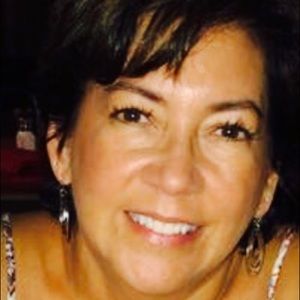 Meet your Posher, Felicia